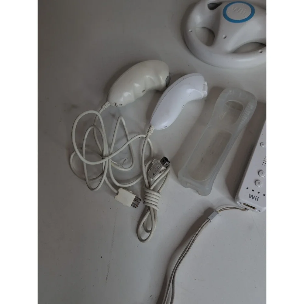Nintendo Wii RVL-001 GameCube Compatible Console Wii Bundle Wires Wiimote More!